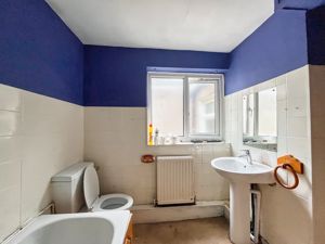 Photo 6- click for photo gallery